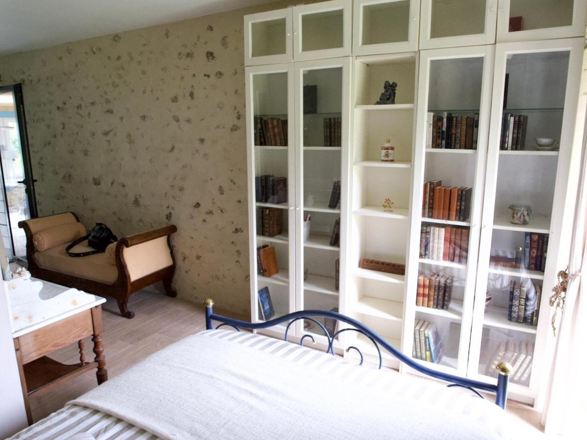 Tante Pim Apartment Neuilly-sur-Eure Luaran gambar
