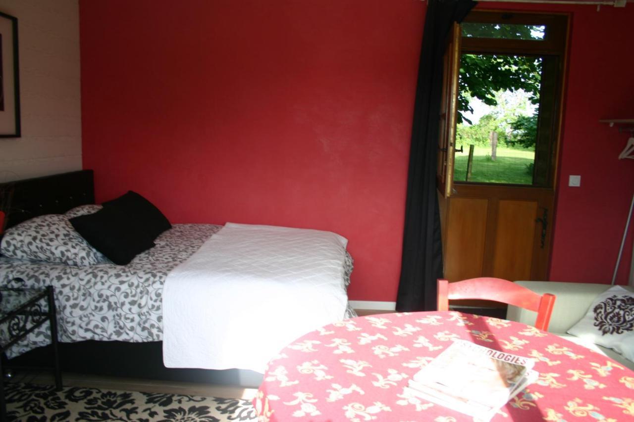 Tante Pim Apartment Neuilly-sur-Eure Luaran gambar