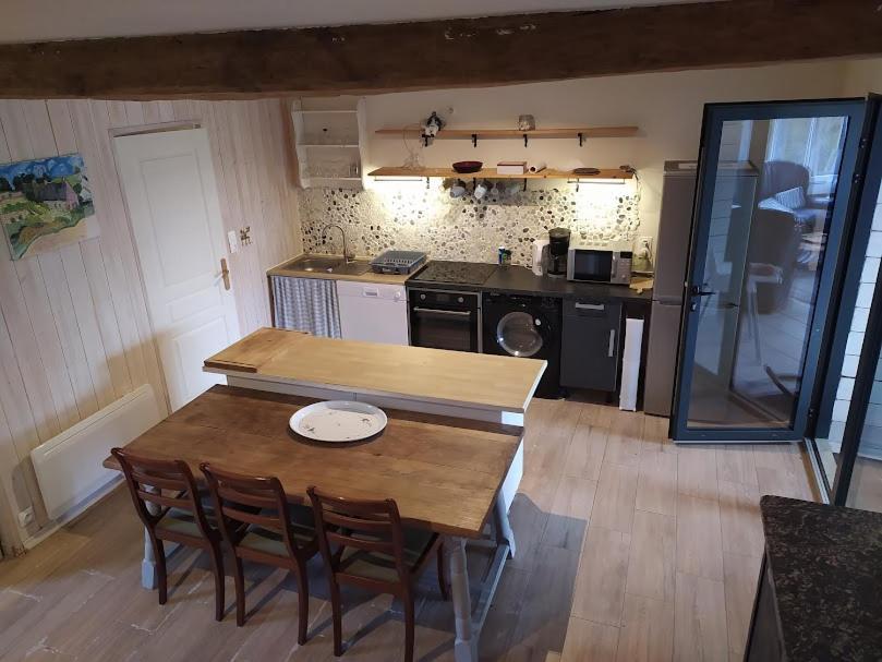 Tante Pim Apartment Neuilly-sur-Eure Luaran gambar