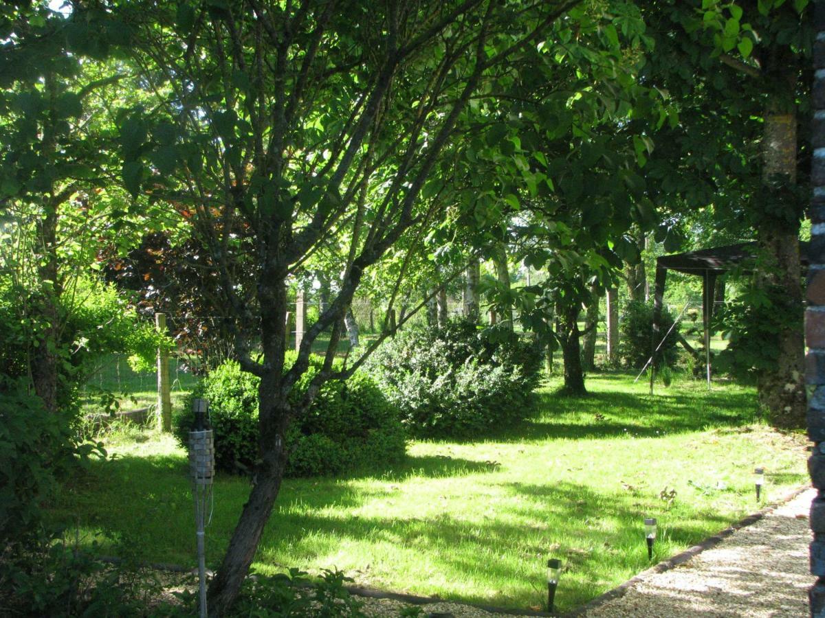 Tante Pim Apartment Neuilly-sur-Eure Luaran gambar