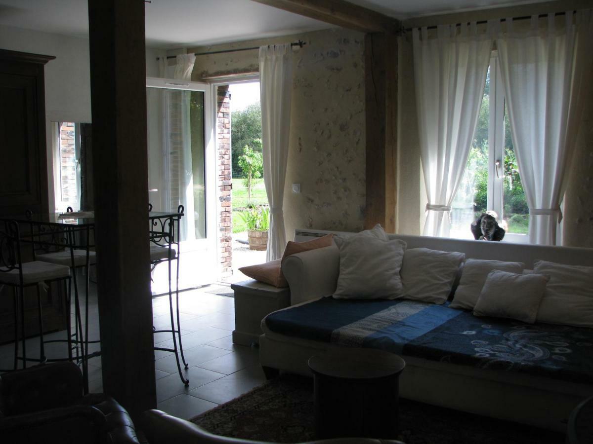 Tante Pim Apartment Neuilly-sur-Eure Luaran gambar