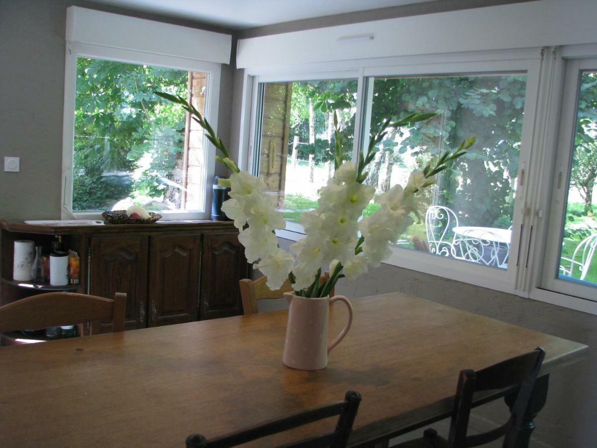 Tante Pim Apartment Neuilly-sur-Eure Luaran gambar