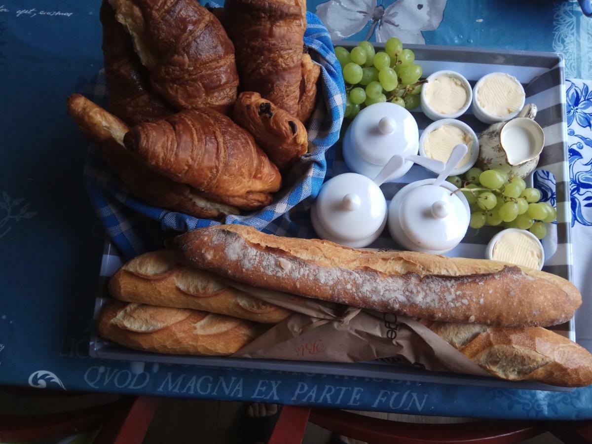 Tante Pim Apartment Neuilly-sur-Eure Luaran gambar